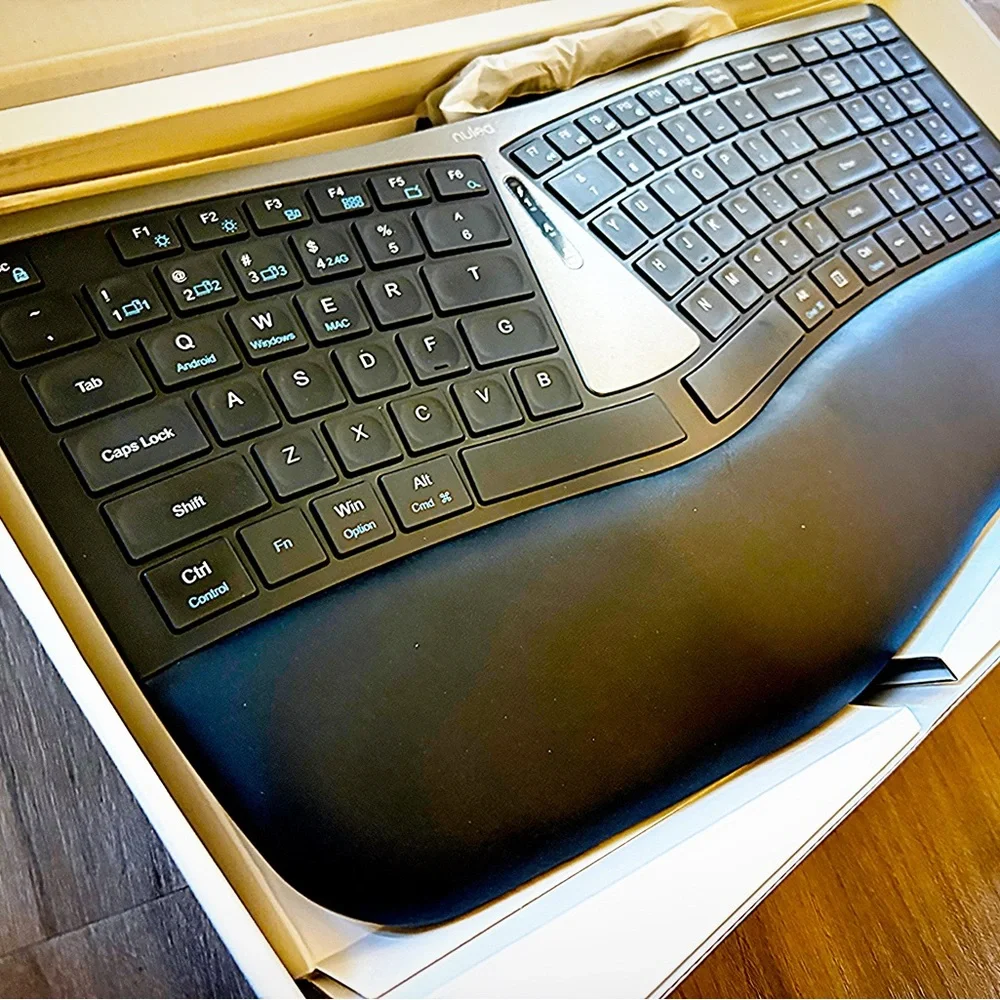 Nulea RT07B Ergonomic Wireless Keyboard Split Wrist Rest Bluetooth USB-C Black